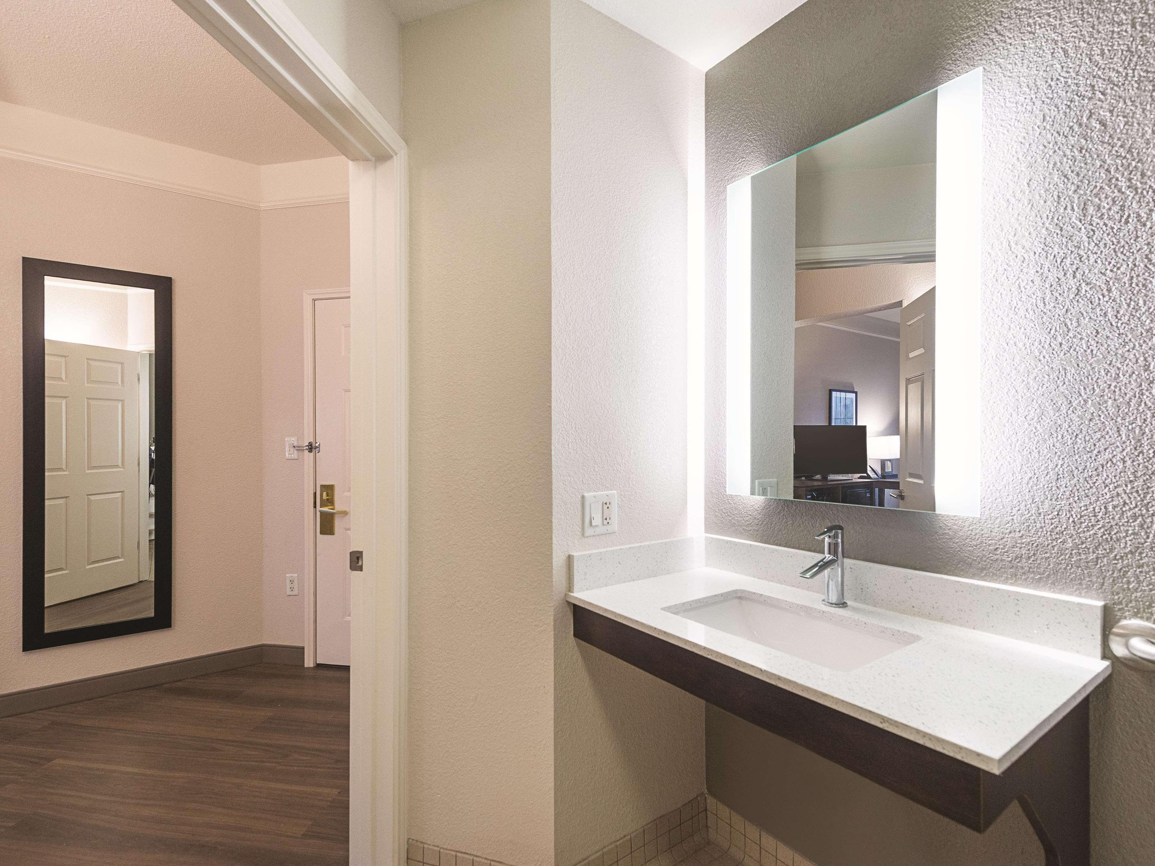 La Quinta By Wyndham Oklahoma City - Nw Expwy Ngoại thất bức ảnh